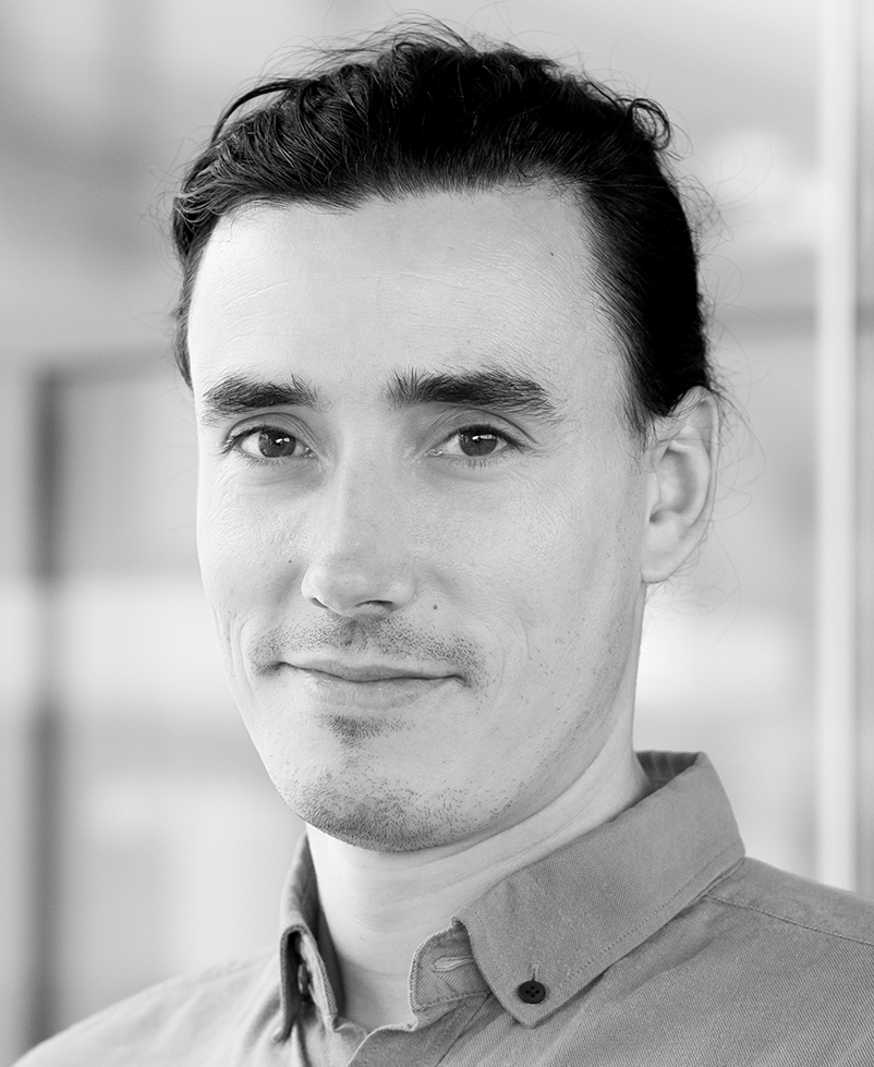 Simon M. Hofmann