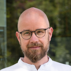 Dr. Nico Scherf